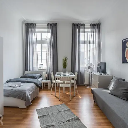 Appartement Voll Ausgestattete Mit Einzelbetten - Kueche - Wlan - Pkw-parkplatz *