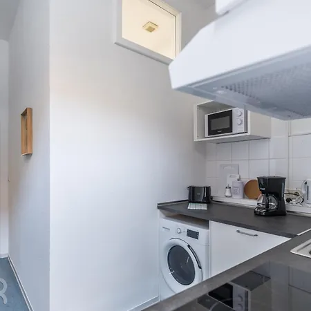 Voll Ausgestattete Mit Einzelbetten - Kueche - Wlan - Pkw-parkplatz Apartmán
