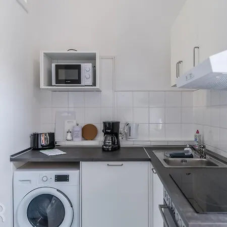 Apartmán Voll Ausgestattete Mit Einzelbetten - Kueche - Wlan - Pkw-parkplatz Wiesbaden
